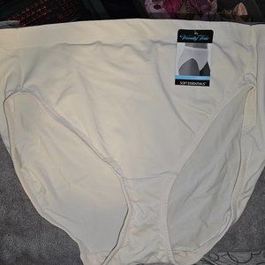 Vanity Fair Soft Essentials High Cut - Cream